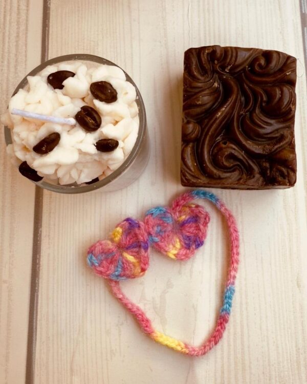 coffee hamper with bookmark